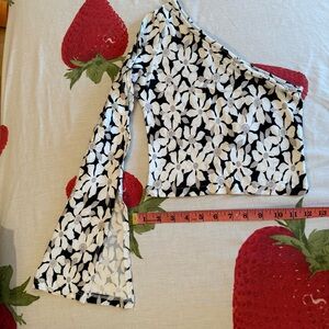 Floral Asymetrical One-Shoulder Top with Open Bell Sleeve